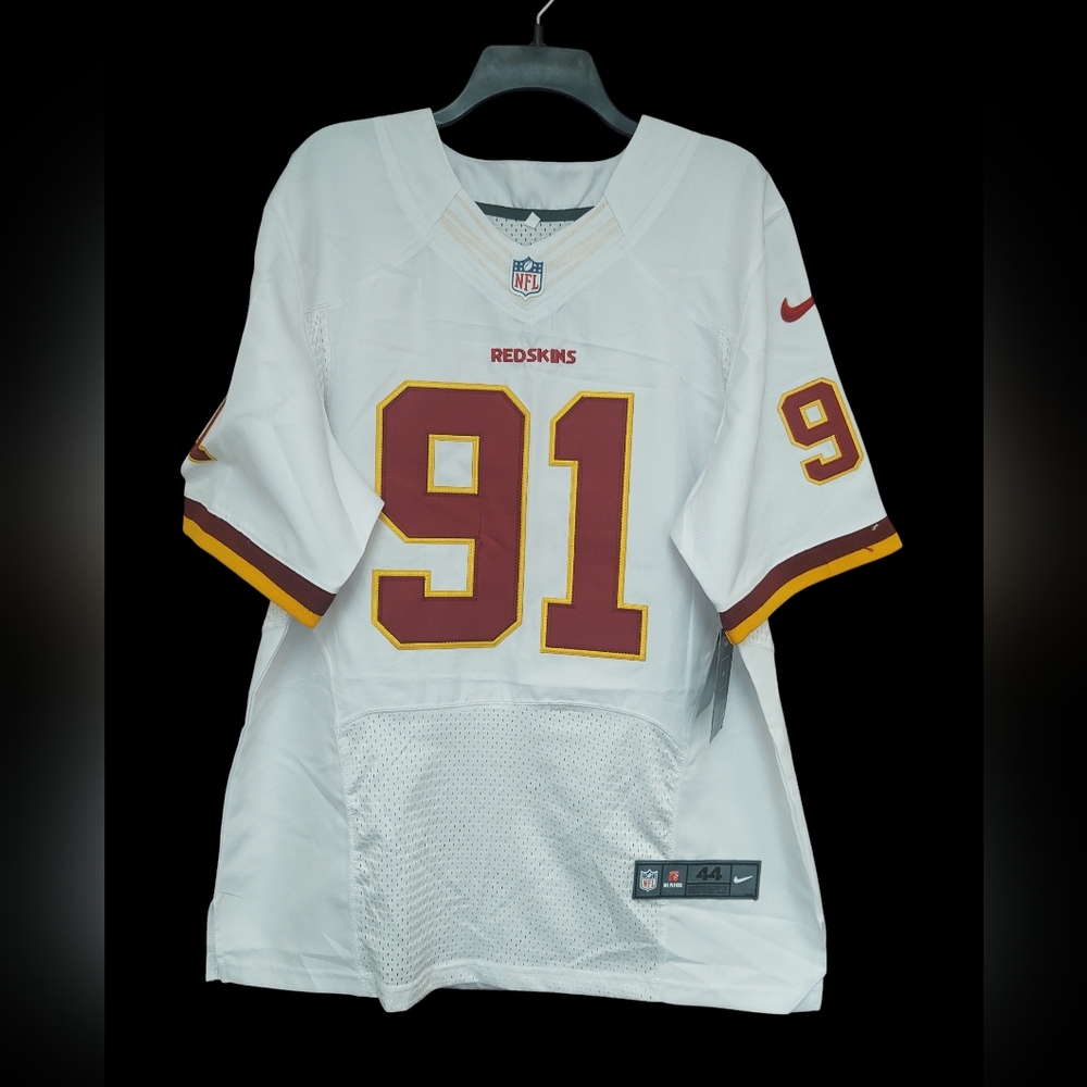 NWT Nike NFL Redskins Kerrigan  Jersey Size 44/Large